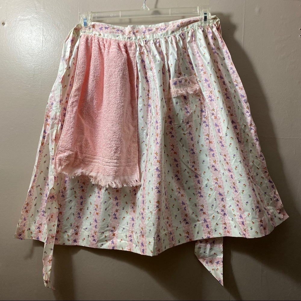 Vintage Handmade Butterfly Apron with Fingertowel